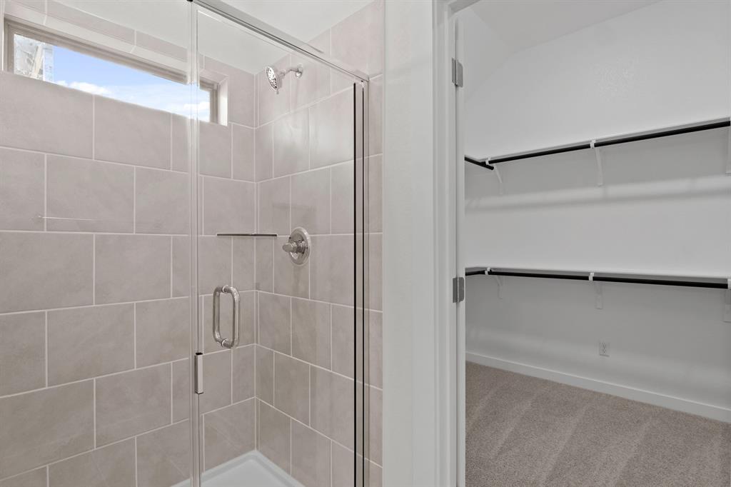 709 Knox River Drive Property Photo 11