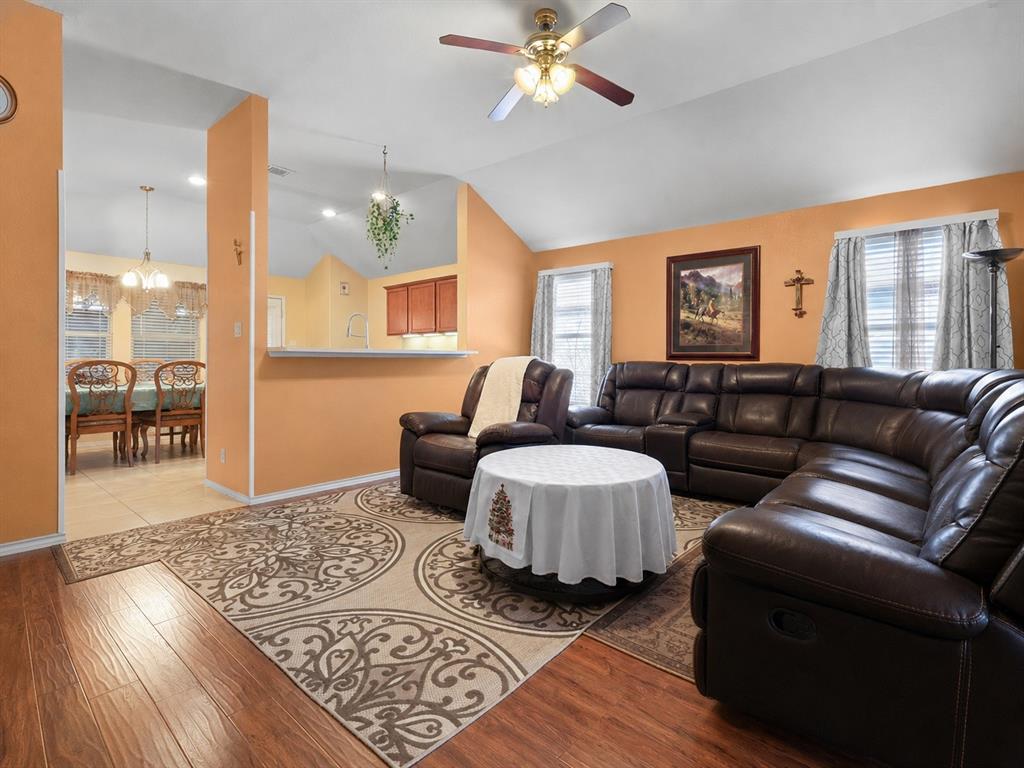 3809 S Peachtree Road Property Photo 4