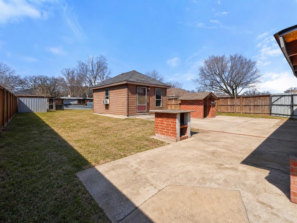 3809 S Peachtree Road Property Photo 13