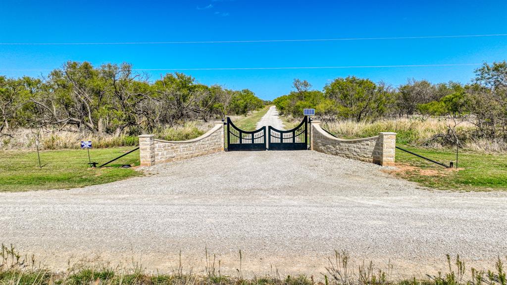 2337 Walsh Property Photo 2