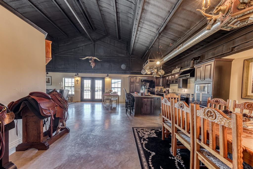 2337 Walsh Property Photo 29