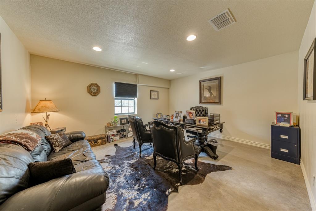 2337 Walsh Property Photo 34
