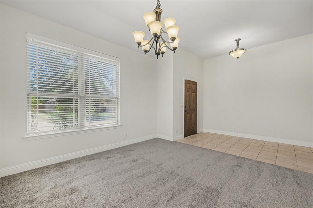 8305 Spitfire Trail Property Photo 4