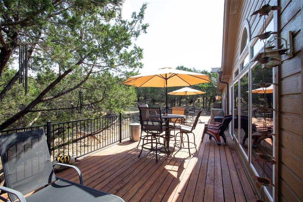 880 Cliffs Drive 2 Property Photo 23