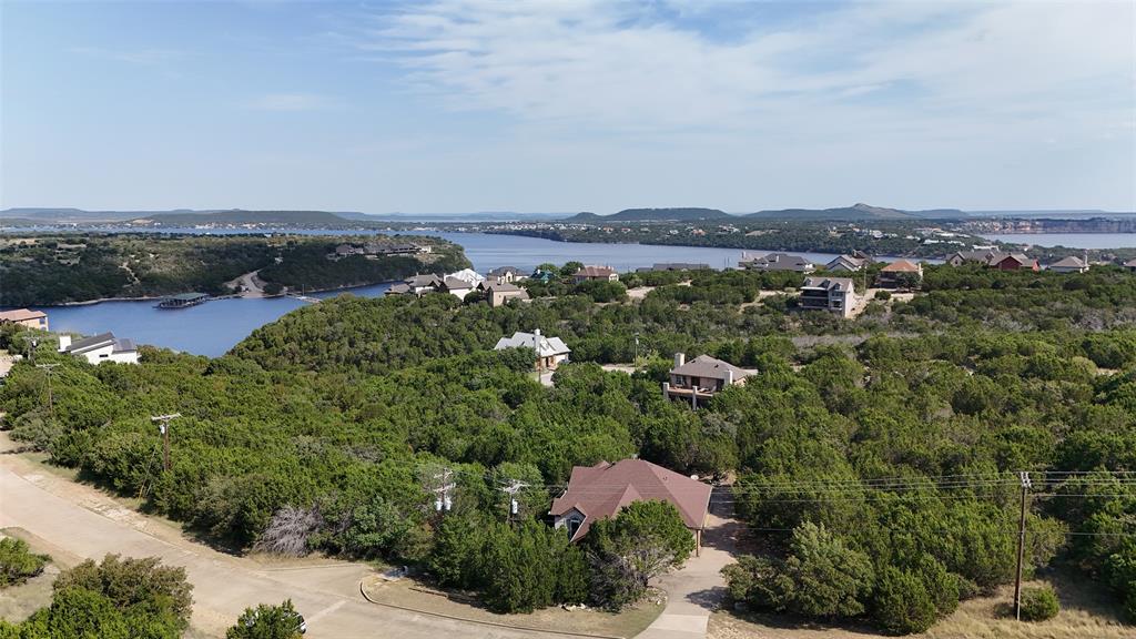 880 Cliffs Drive 2 Property Photo 27