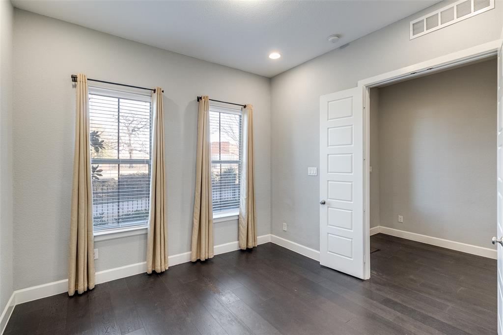 1348 Arch Place Property Photo 11