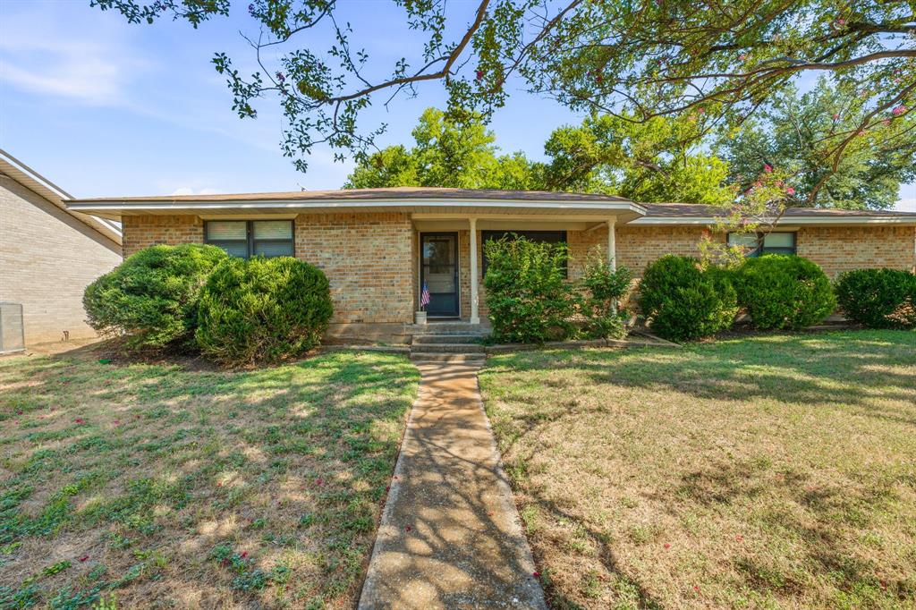 904 Spanish Trail Drive Property Photo 1