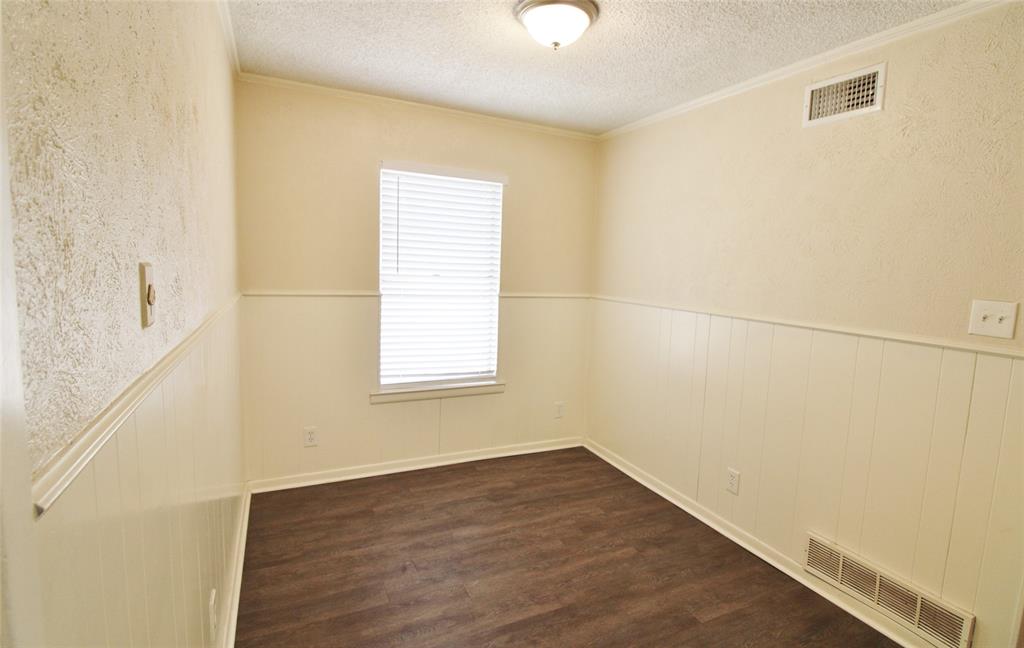 900 Valley Ridge Drive Property Photo 5