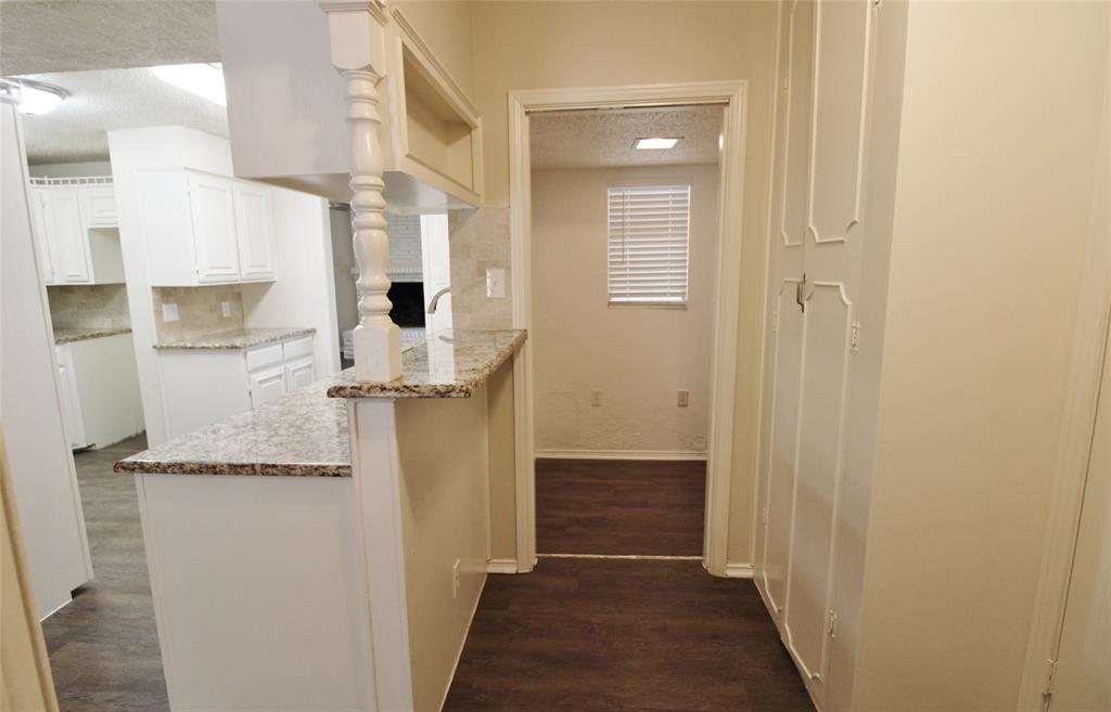 900 Valley Ridge Drive Property Photo 8