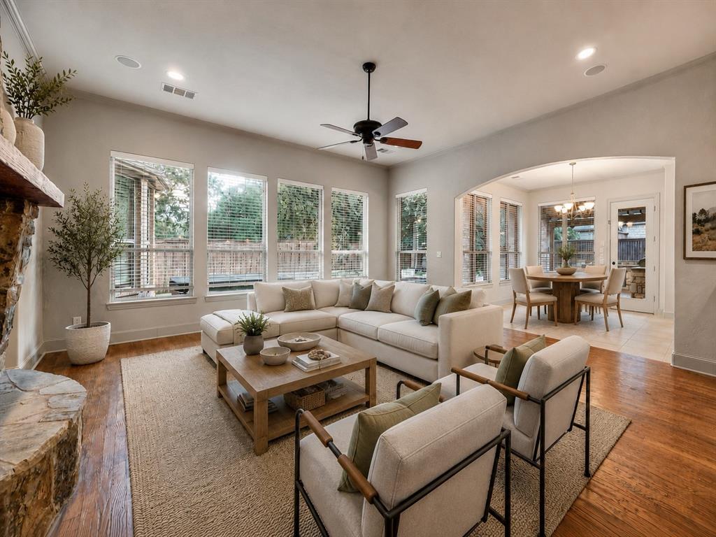 1516 Silverleaf Drive Property Photo 10