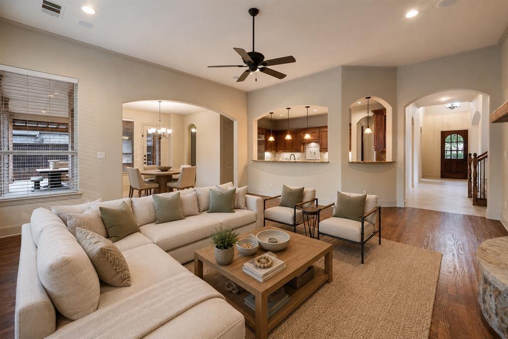 1516 Silverleaf Drive Property Photo 11