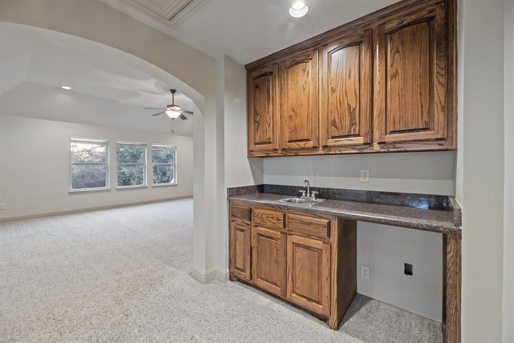 1516 Silverleaf Drive Property Photo 27