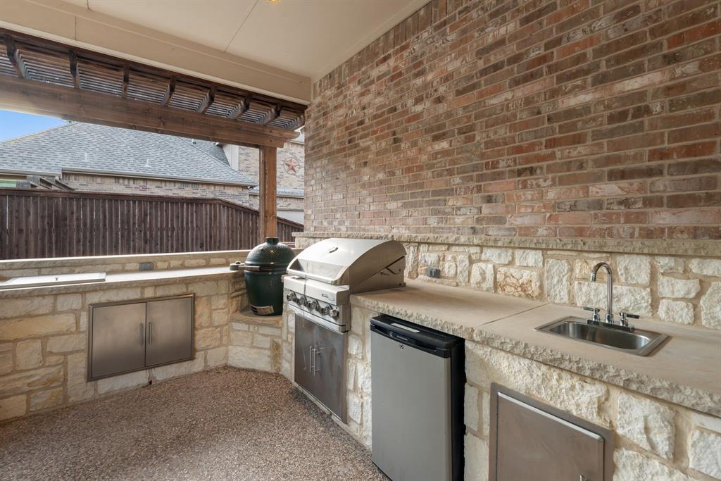 1516 Silverleaf Drive Property Photo 33