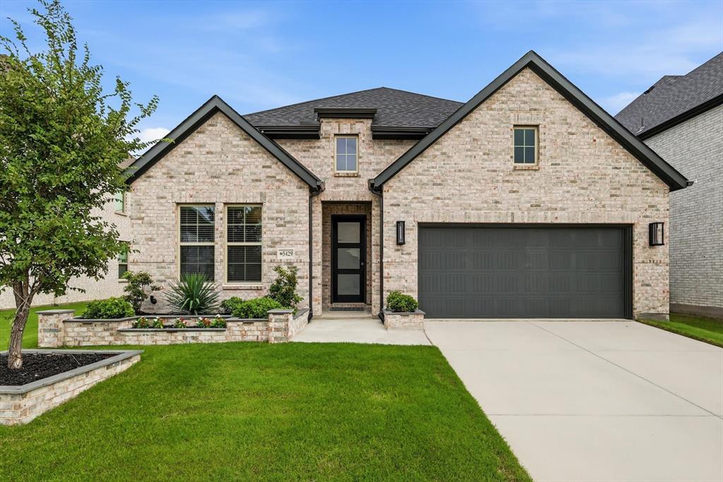 5429 Golden Sun Lane Property Photo 1