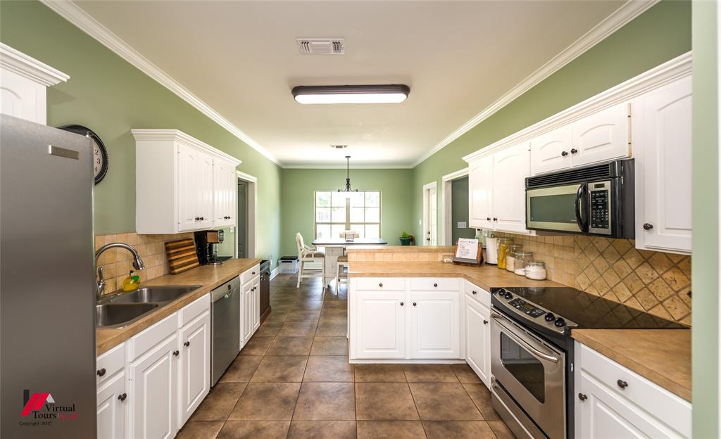 1855 Sparrow Ridge Property Photo 13