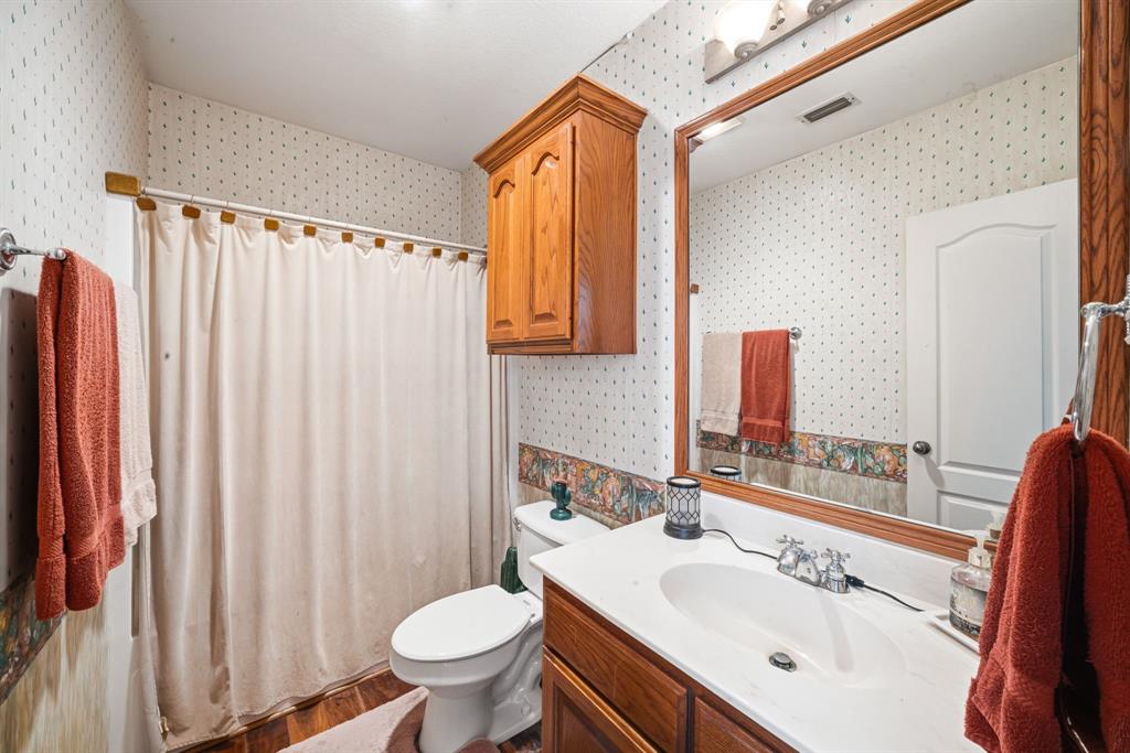 601 Zmolek Road Property Photo 17