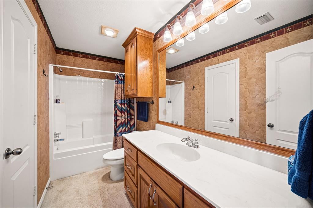 601 Zmolek Road Property Photo 18