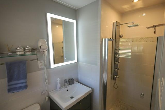 2417 Sylvan Drive Property Photo 12