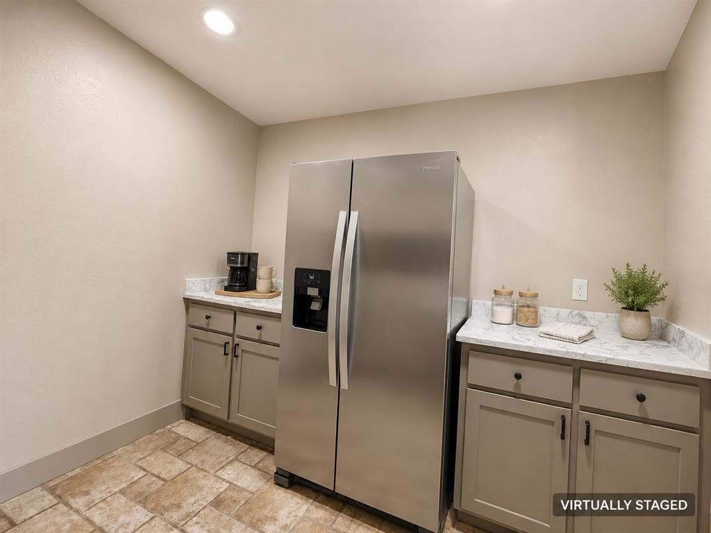 155 Barcelona Street Property Photo 6