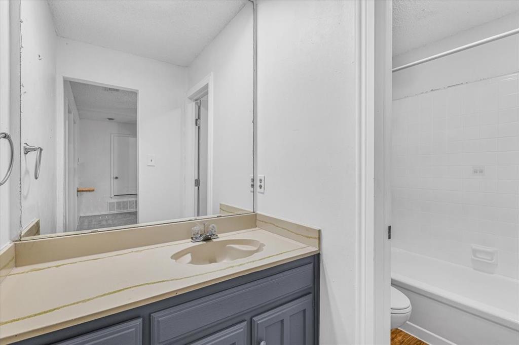 704 Matthews Court Property Photo 32