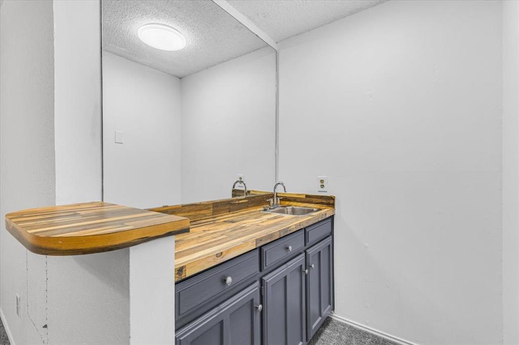 704 Matthews Court Property Photo 33