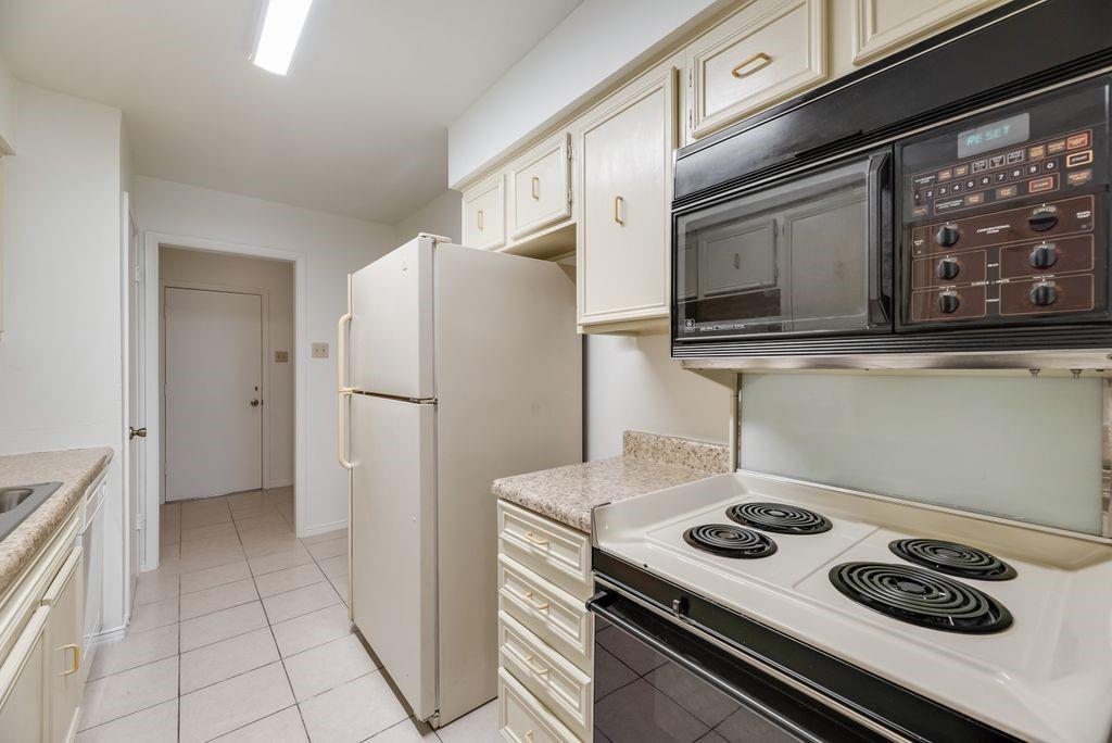 1508 Britainway Lane Property Photo 3