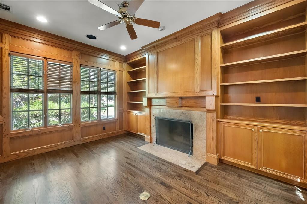 2410 Green Park Drive Property Photo 5