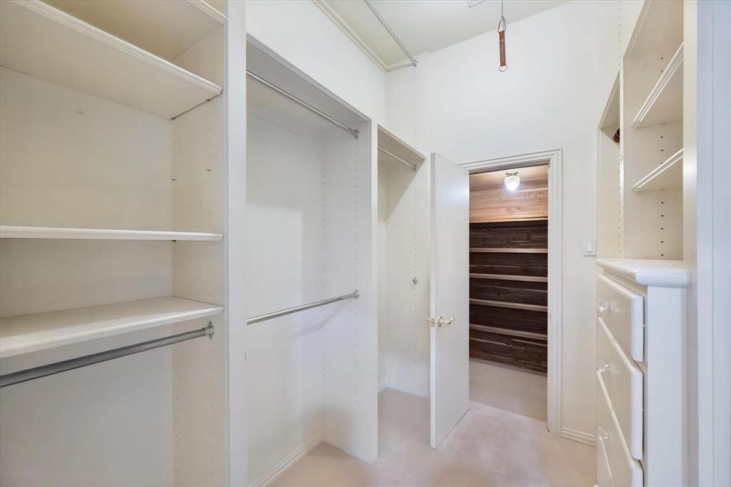 2410 Green Park Drive Property Photo 25