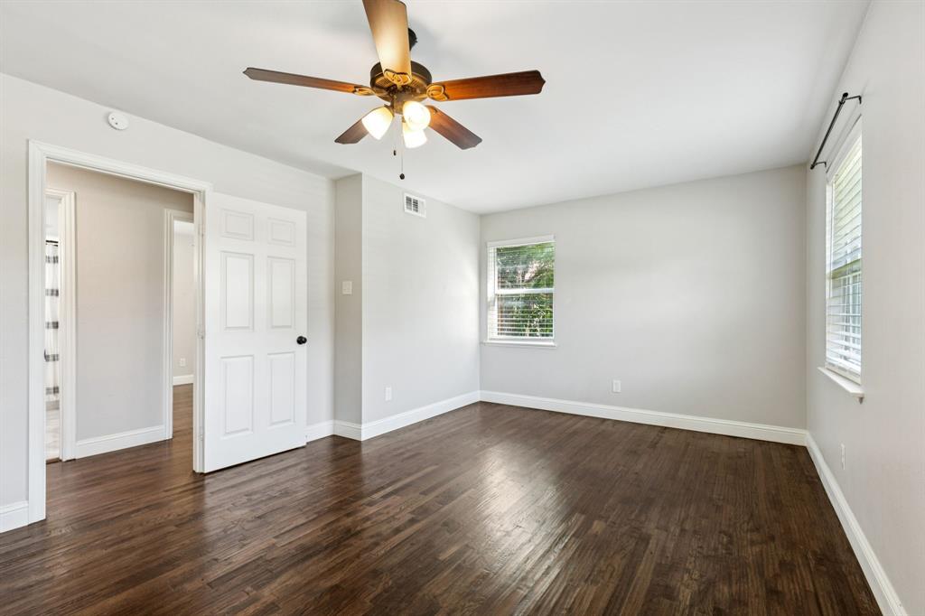 519 Royal Crest Drive Property Photo 16