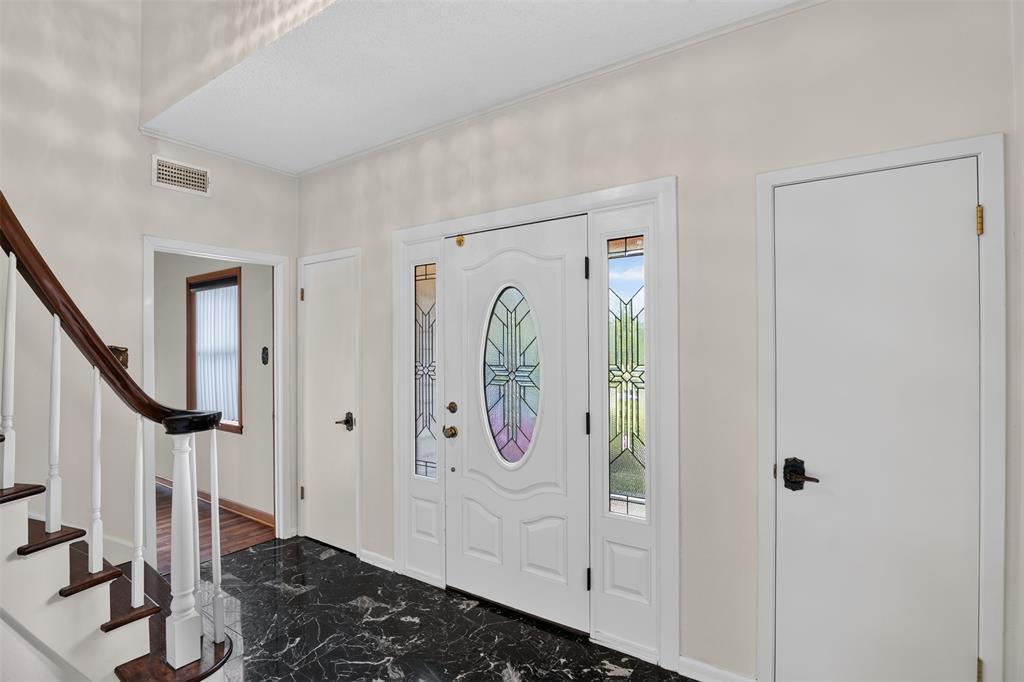 724 Pine Forest Drive Property Photo 3
