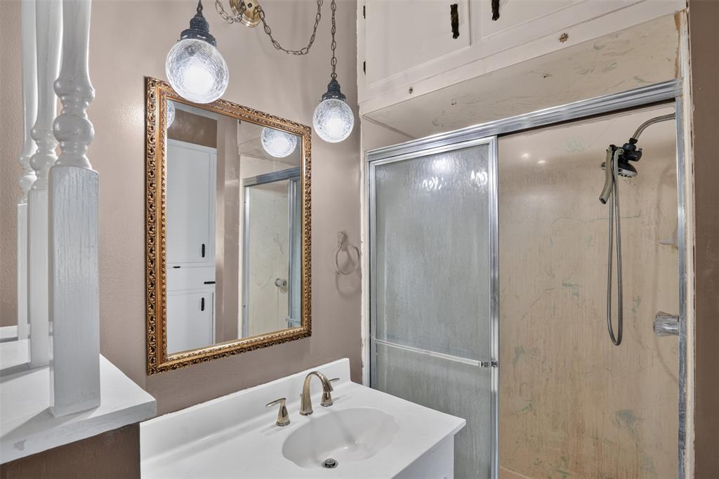 724 Pine Forest Drive Property Photo 12