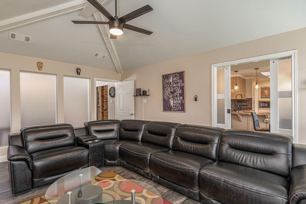 4005 Hatherly Drive Property Photo 20