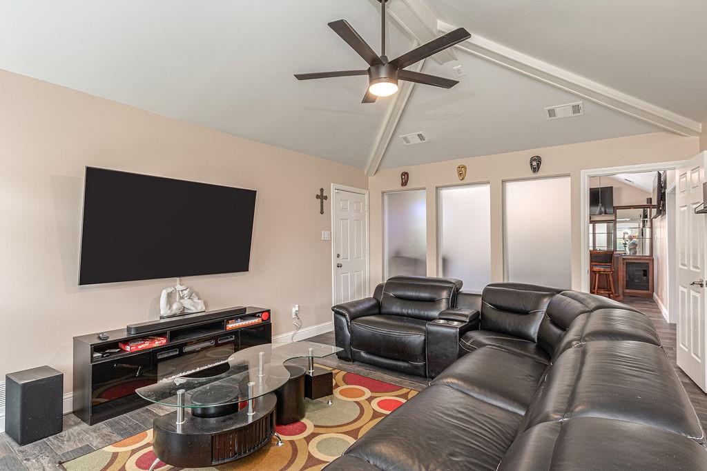 4005 Hatherly Drive Property Photo 21