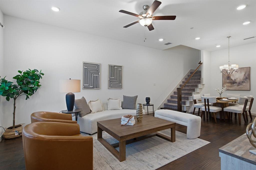 2221 Lasso Lane Property Photo 8