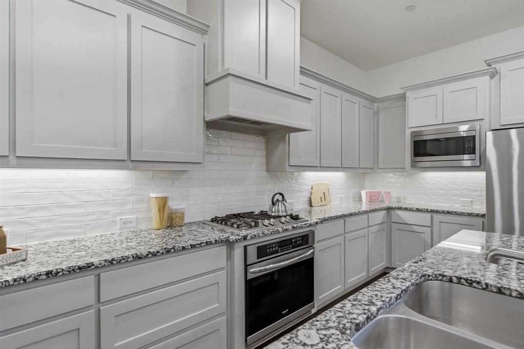 2221 Lasso Lane Property Photo 16
