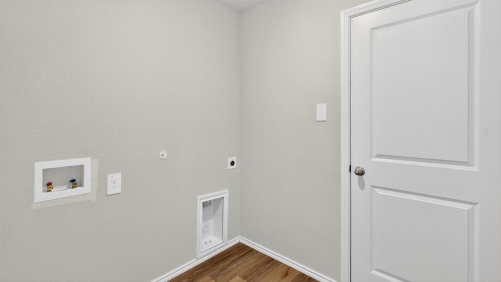 1621 Tin Roof Road Property Photo 14