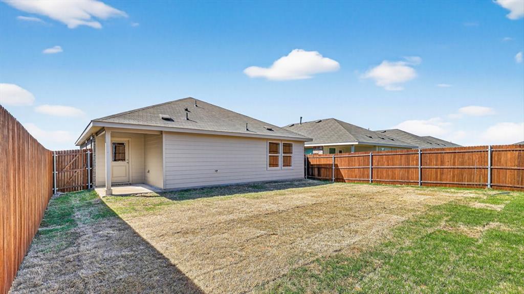 1621 Tin Roof Road Property Photo 15