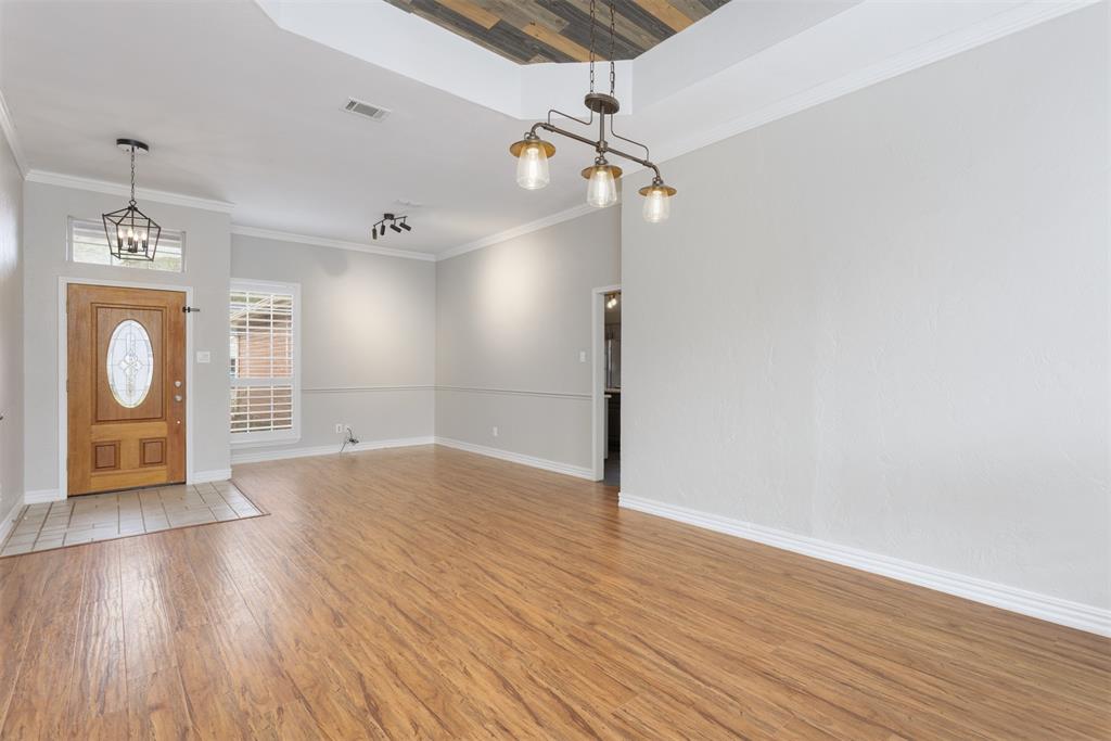 5204 Valleydale Drive Property Photo 14