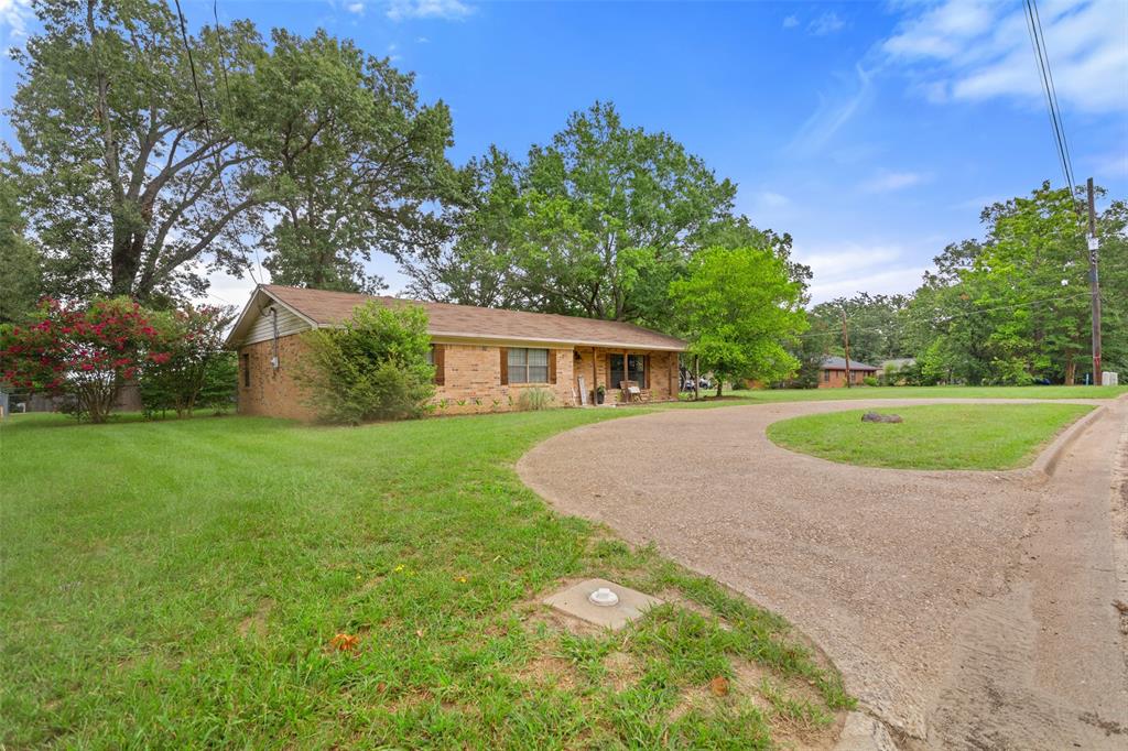 709 Glazner Street Property Photo 1