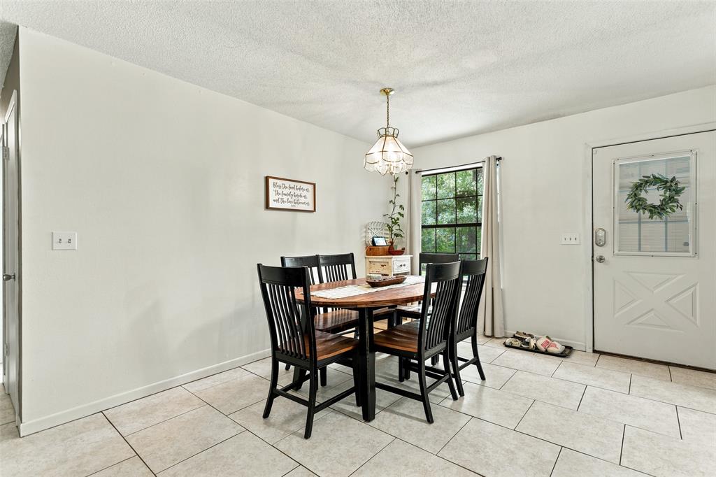 709 Glazner Street Property Photo 10