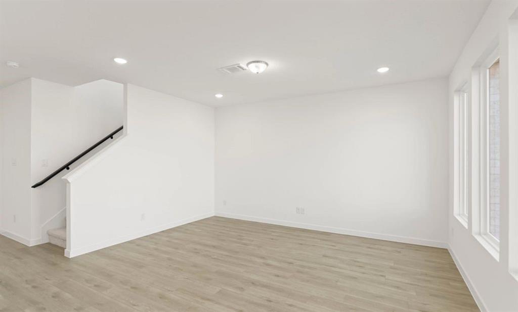 2200 Franklin Street Property Photo 13
