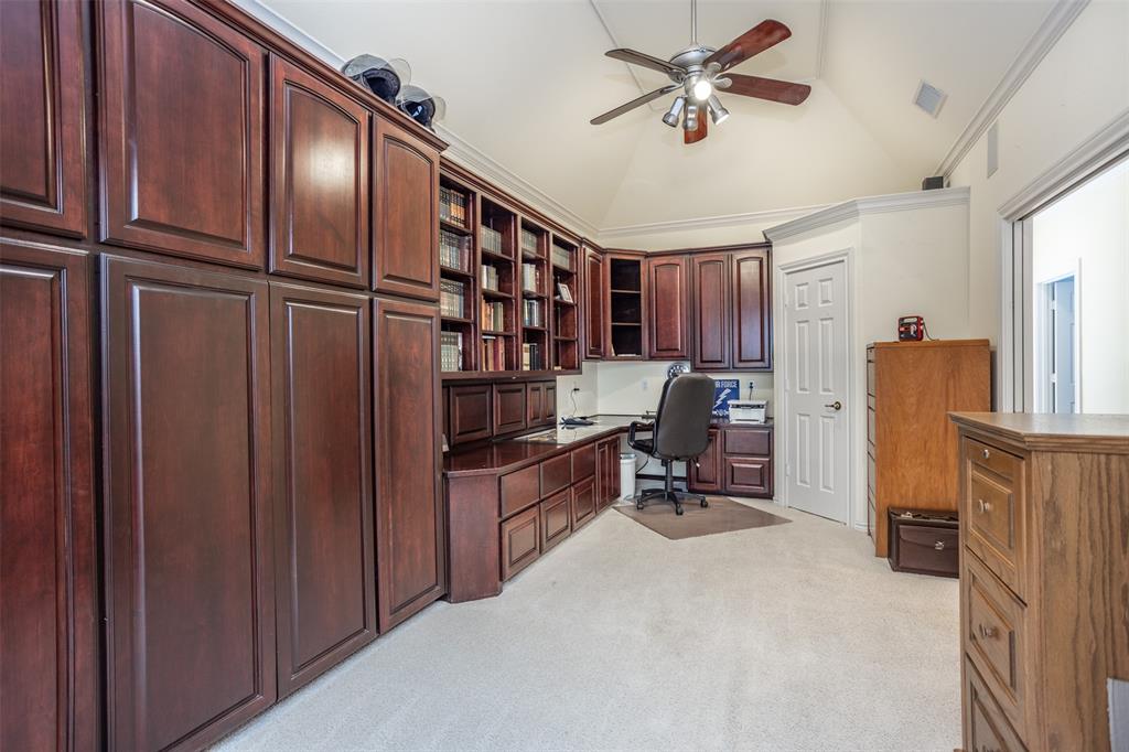 913 Mesquite Street Property Photo 27