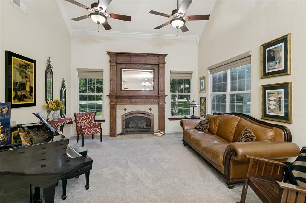 1290 Fox Lane Property Photo 5