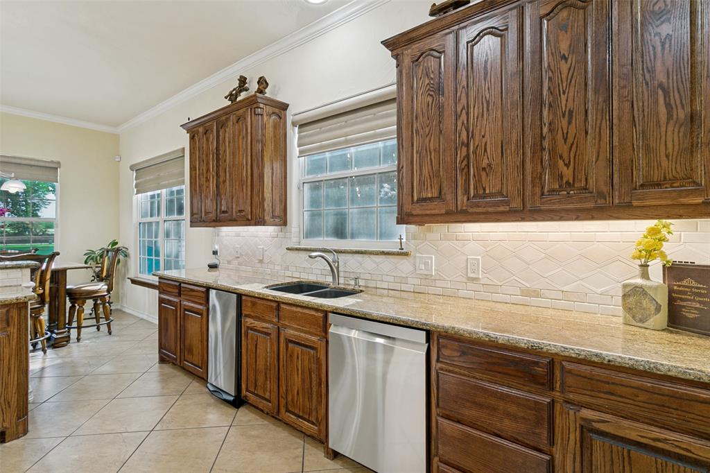 1290 Fox Lane Property Photo 11