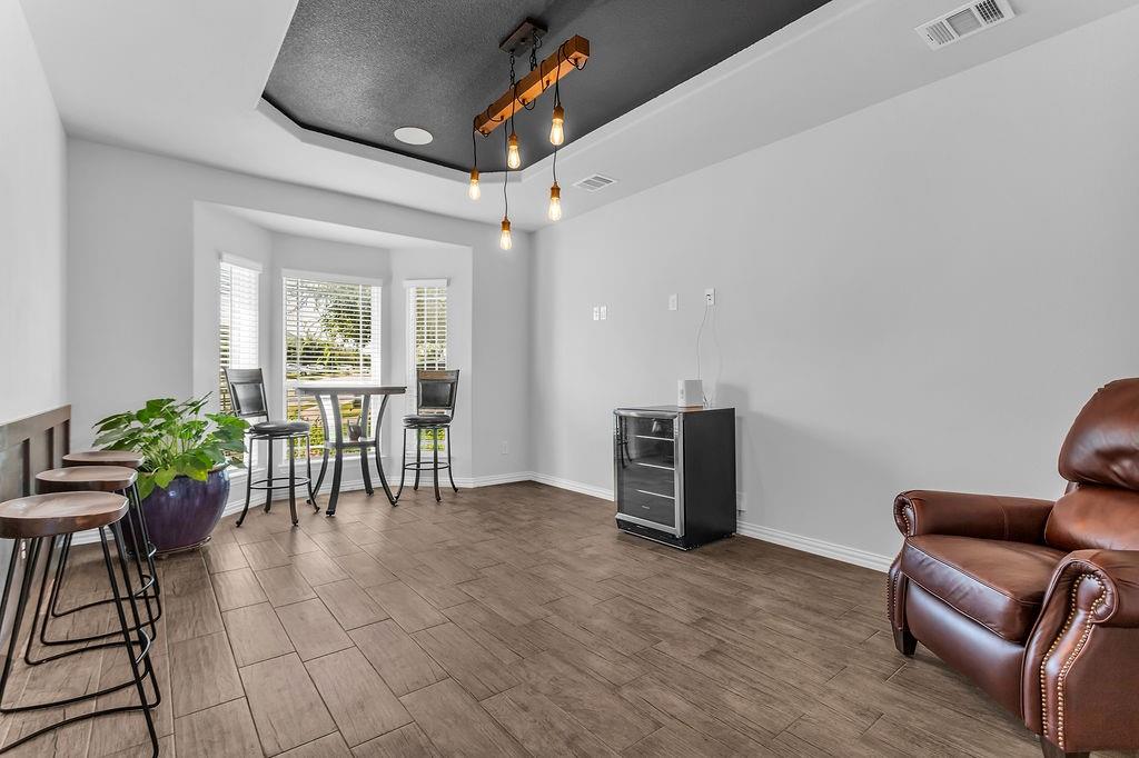 700 Lawndale Street Property Photo 12