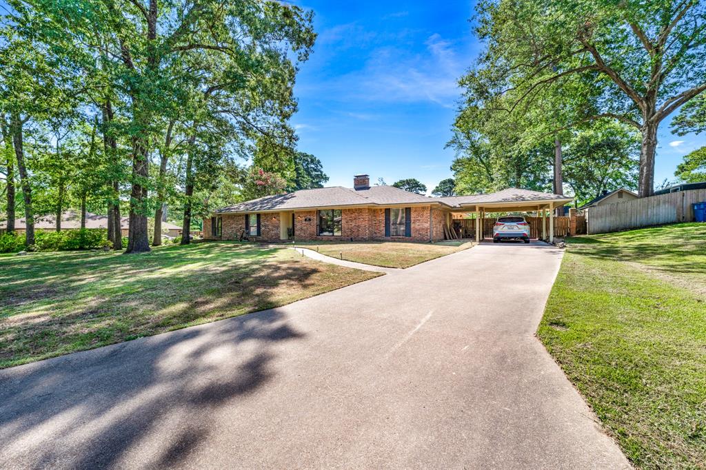 415 Nathan Drive Property Photo 2