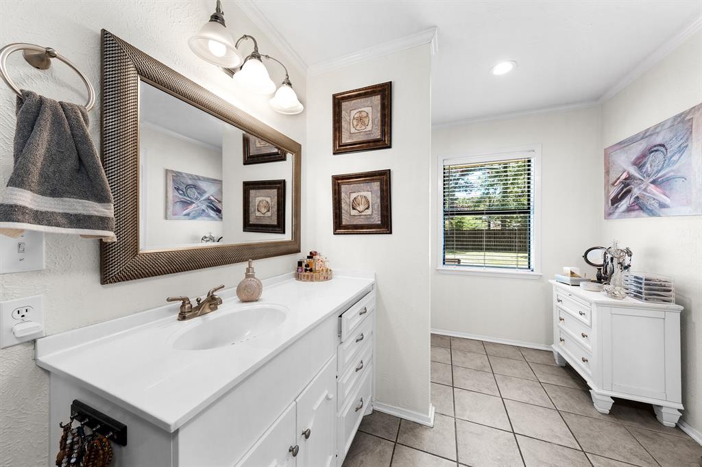 415 Nathan Drive Property Photo 28