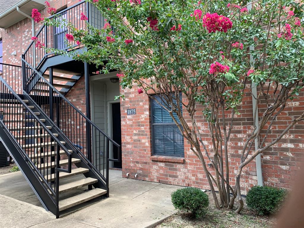 1875 Signal Ridge Place Property Photo 1