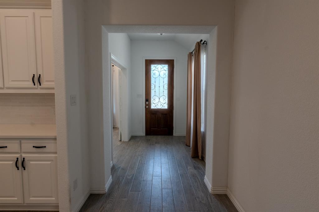 15124 Devonne Drive Property Photo 6