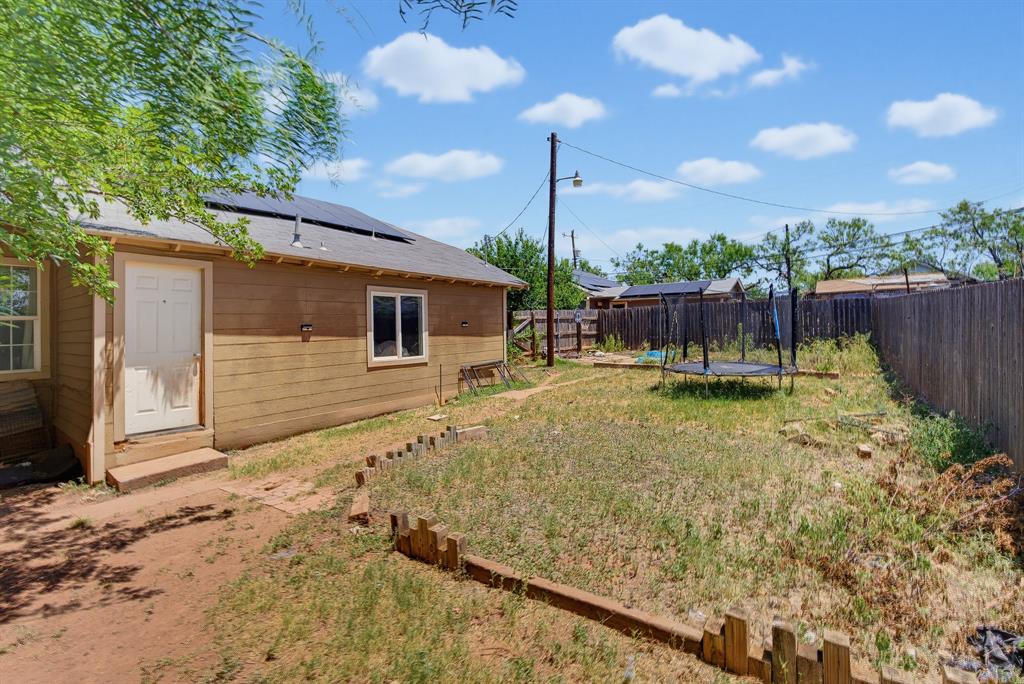 1957 S 3rd Street Property Photo 32